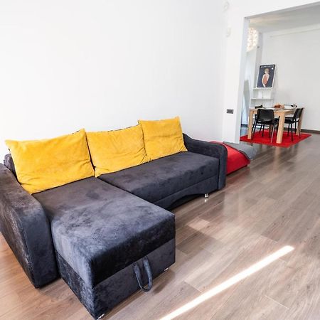 Cozy & Spacious Flat Near Victoriei Square 布加勒斯特 外观 照片