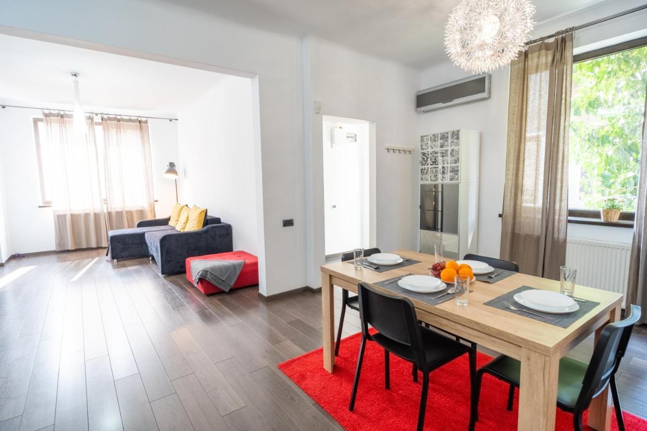 Cozy & Spacious Flat Near Victoriei Square 布加勒斯特 外观 照片