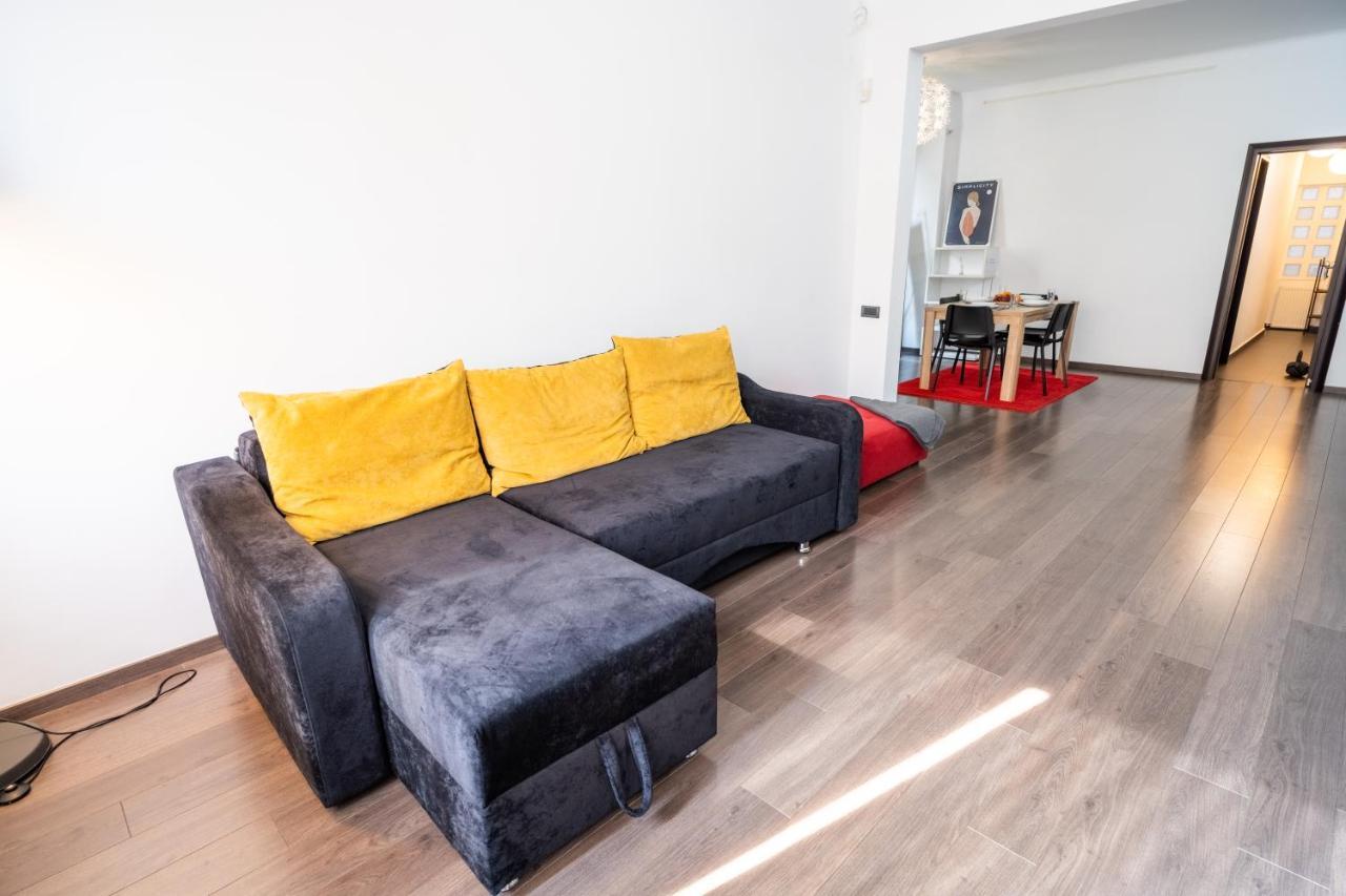 Cozy & Spacious Flat Near Victoriei Square 布加勒斯特 外观 照片