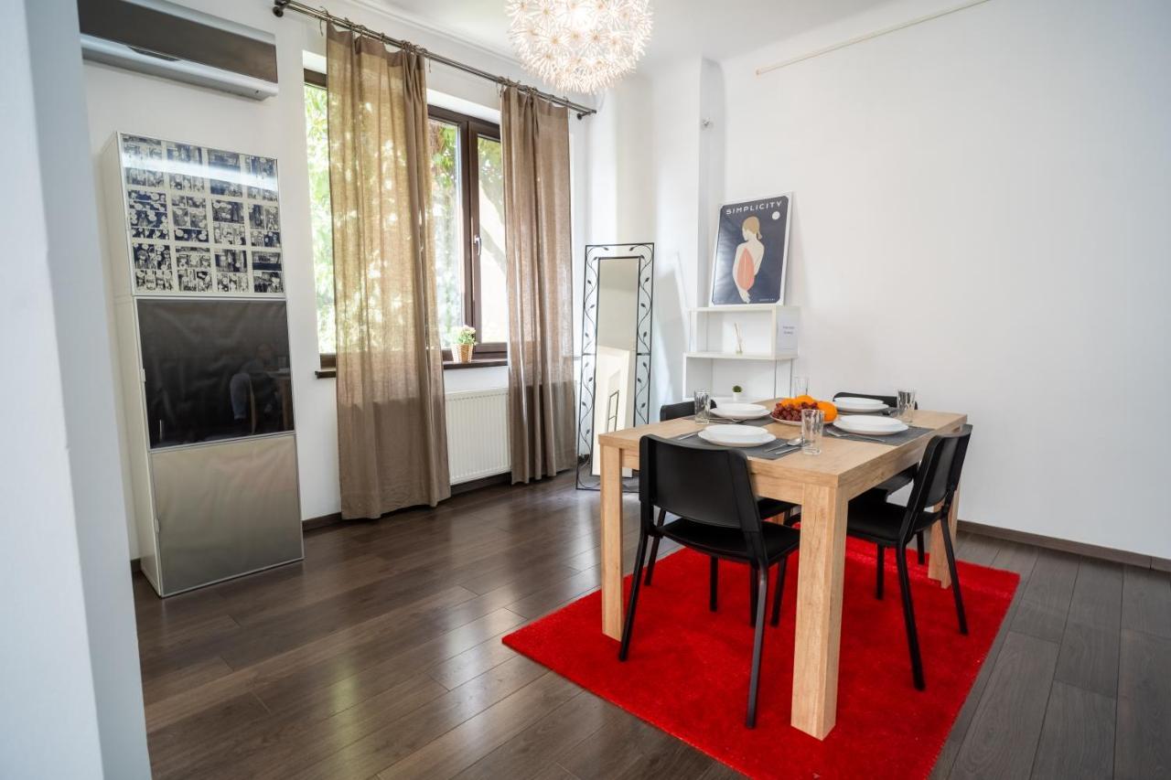Cozy & Spacious Flat Near Victoriei Square 布加勒斯特 外观 照片