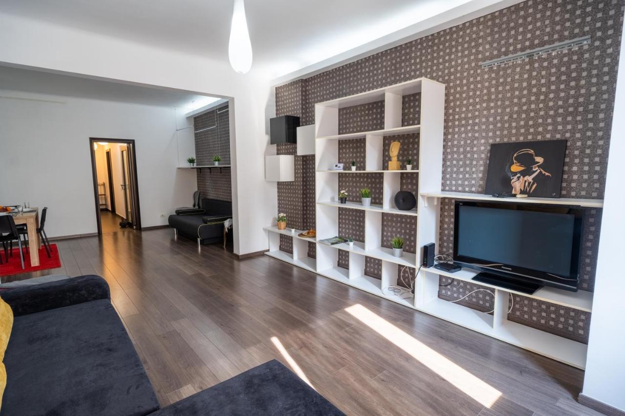 Cozy & Spacious Flat Near Victoriei Square 布加勒斯特 外观 照片