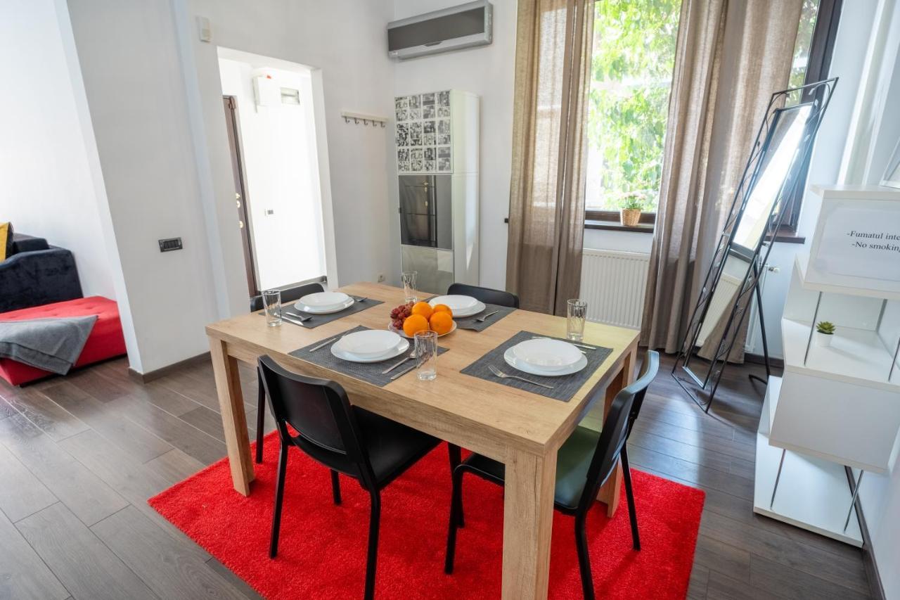 Cozy & Spacious Flat Near Victoriei Square 布加勒斯特 外观 照片